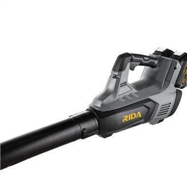 Puhači lišća na rasprodaji